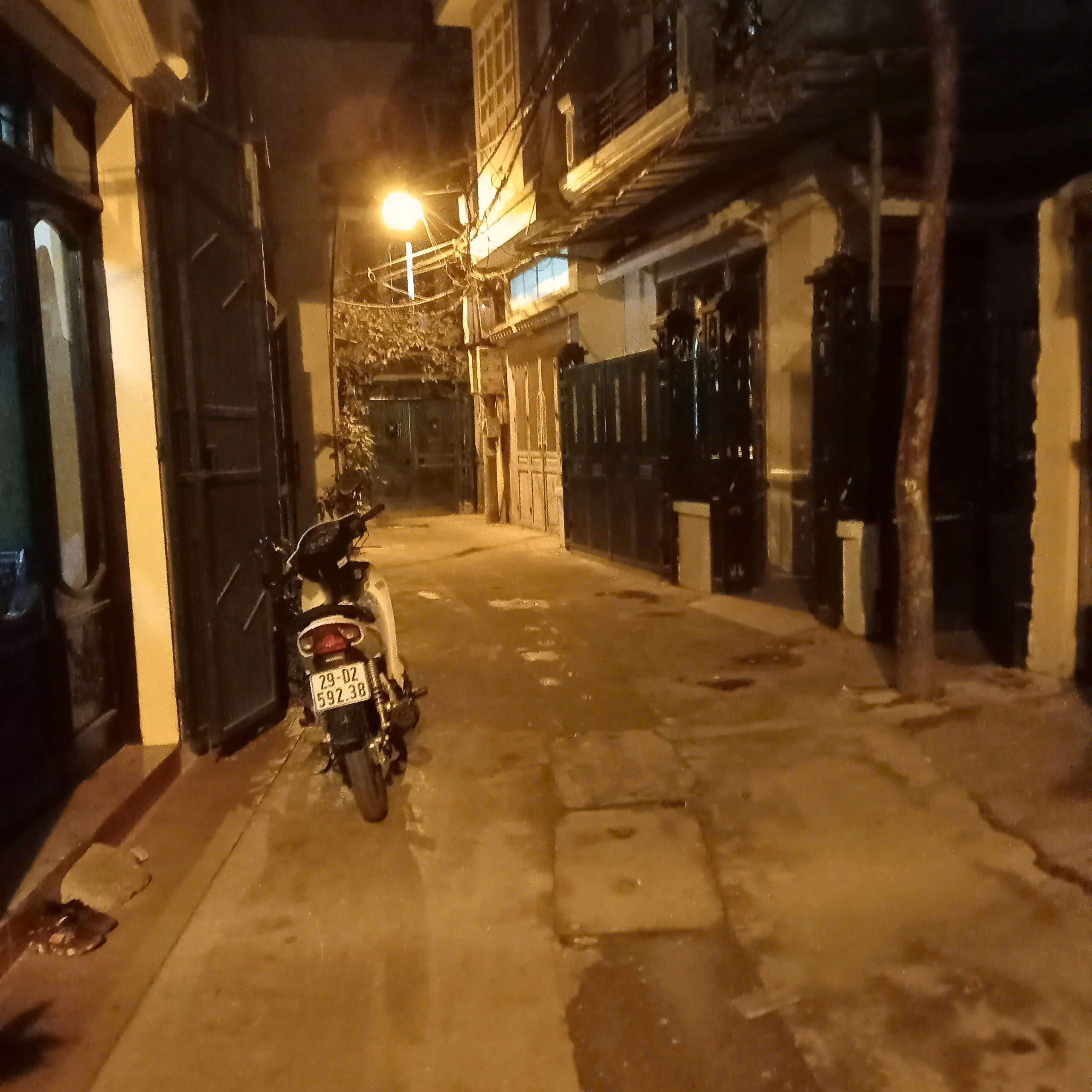 Cho thuê nhà ngõ 29 Khương Hạ, 35m2 x 4 tầng, 4 ngủ, 3 wc.13,5 triệu - Ảnh 4